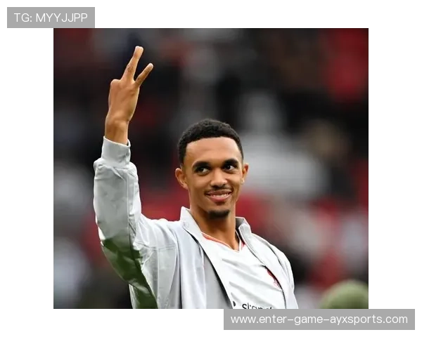 阿诺德在线直播传授边路技能,关注数猛涨