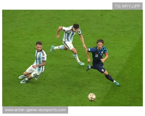 谁会被淘汰？世界杯此组的答案永远拖到最后